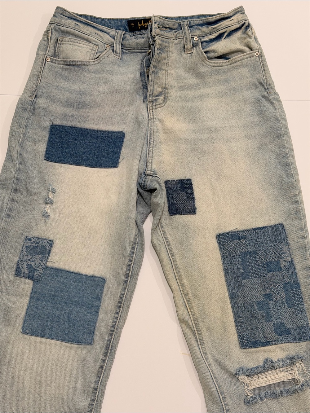 2/$25 Indigo Rein Light Blue Patchwork Jeans lightly distressed size 29 - Picture 2 of 5
